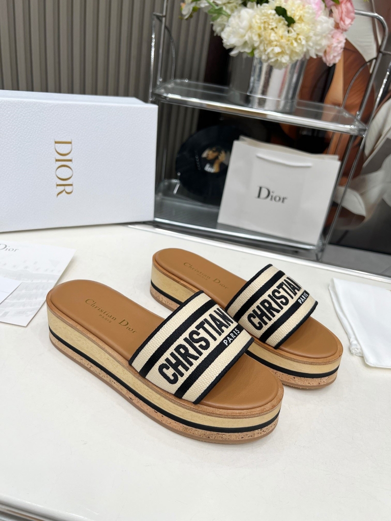 ch**an D*or slippers